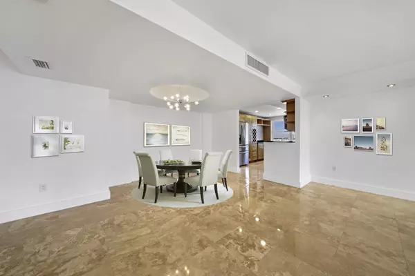 Aventura, FL 33160,2801 NE 183rd ST 1402w