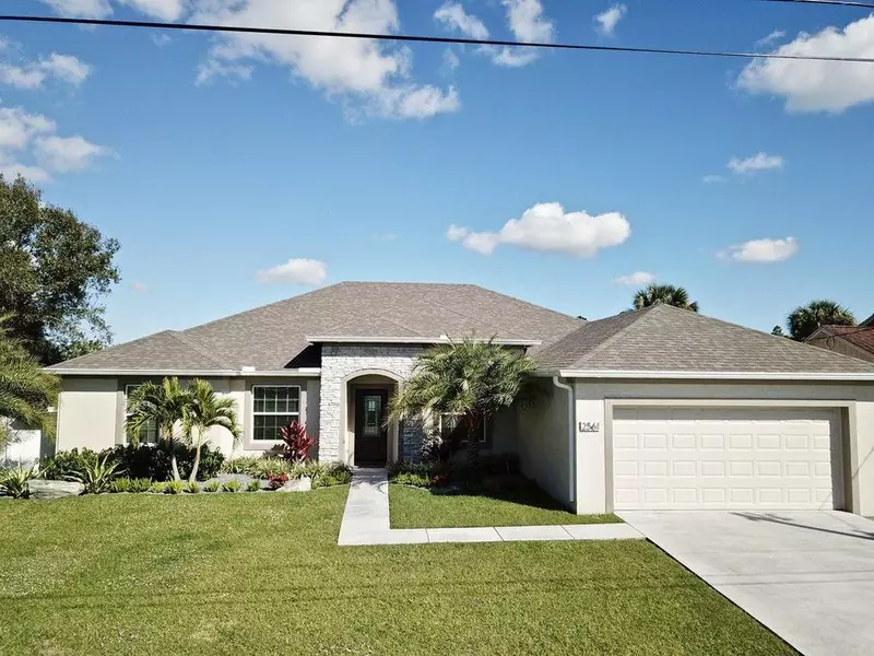 2561 SW Galiano RD, Port Saint Lucie, FL 34987