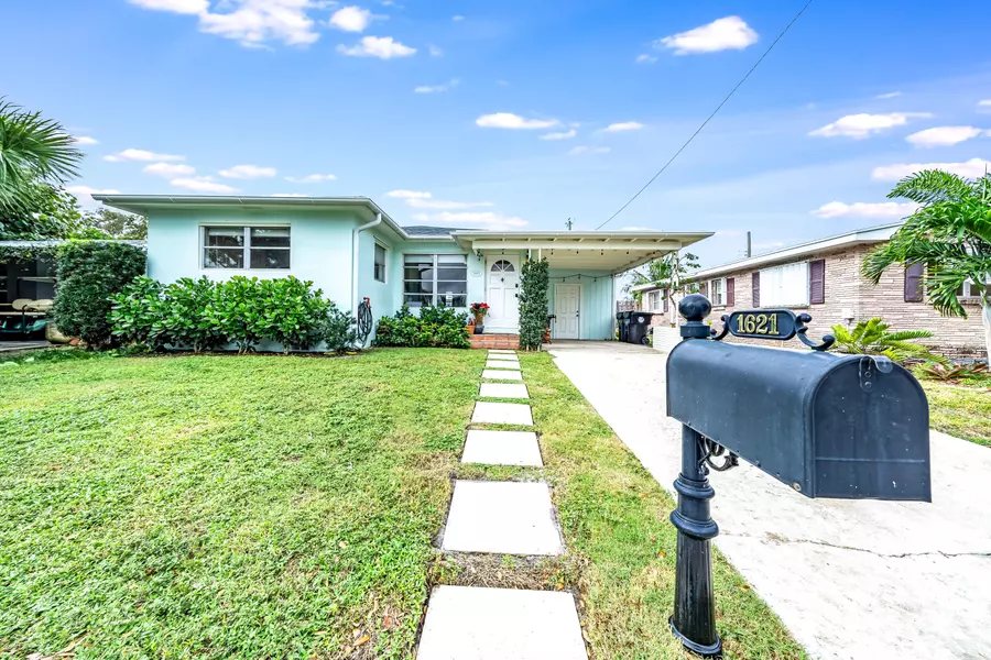 1621 N K ST, Lake Worth Beach, FL 33460