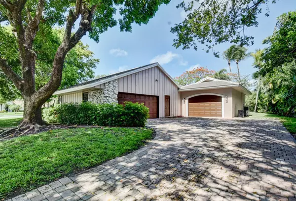 Boca Raton, FL 33431,2925 NW Banyan Boulevard CIR