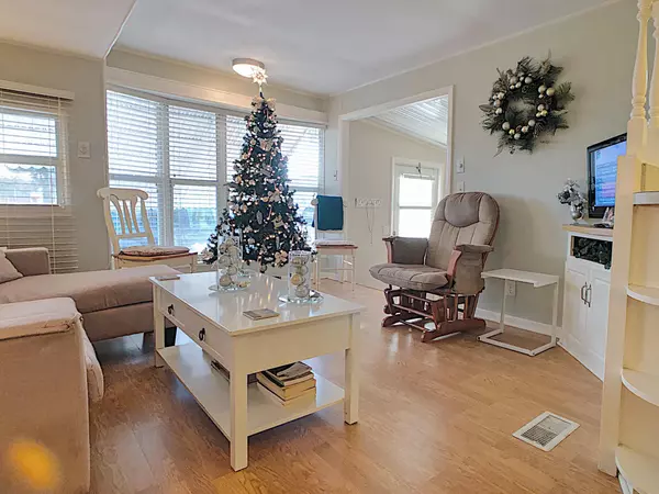 Jensen Beach, FL 34957,799 Nettles BLVD