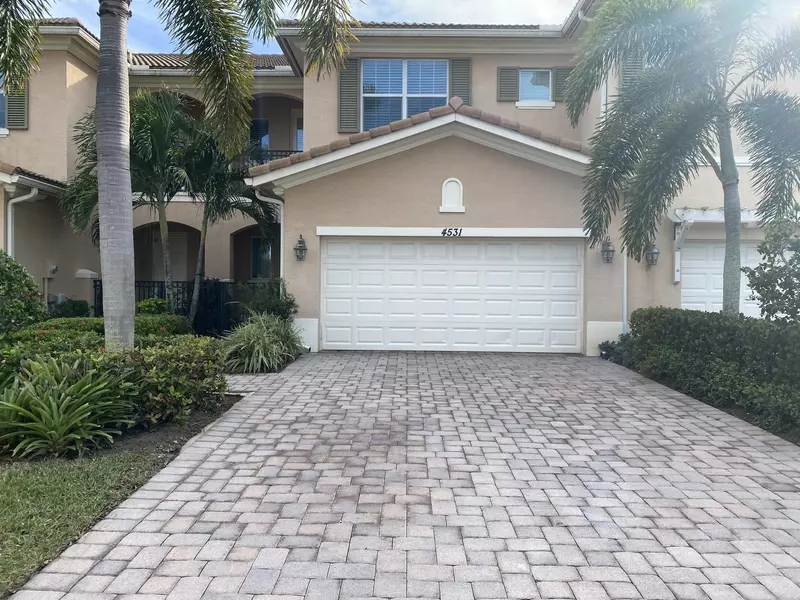 4531 Cadiz CIR, Palm Beach Gardens, FL 33418