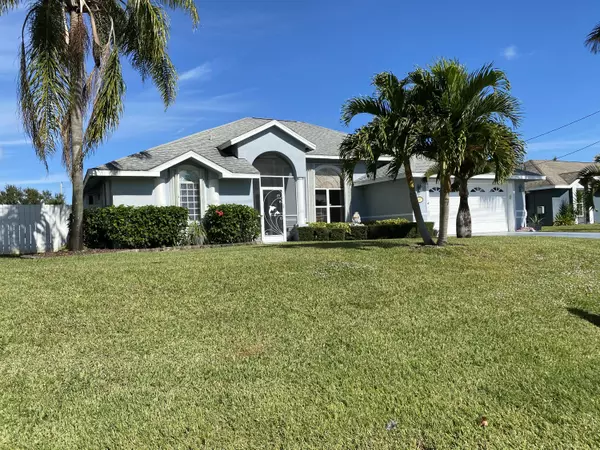 Port Saint Lucie, FL 34984,597 SW Whitmore DR