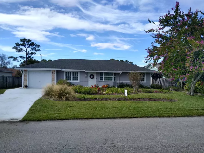 1902 SE Camilo ST, Port Saint Lucie, FL 34952