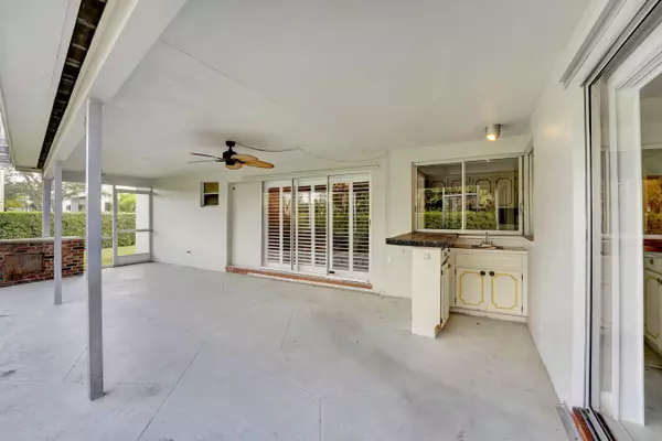 Delray Beach, FL 33444,1 NW 24th CT