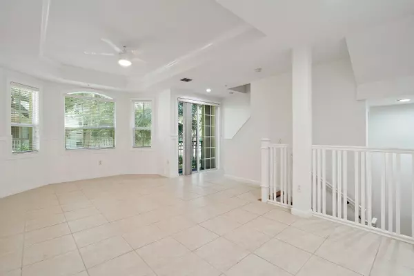 Palm Beach Gardens, FL 33410,2437 San Pietro CIR