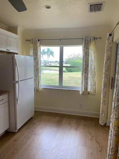 Lake Worth, FL 33467,5425 White Sands CV