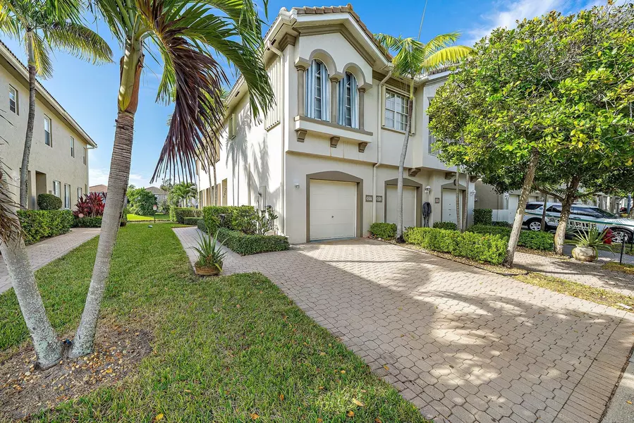 3095 Laurel Ridge CIR, Riviera Beach, FL 33404