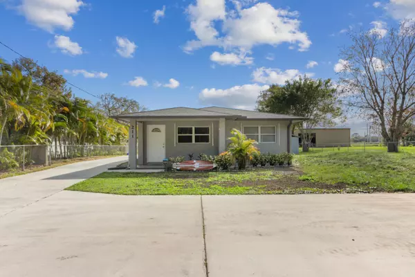 211 E Easy ST, Fort Pierce, FL 34982