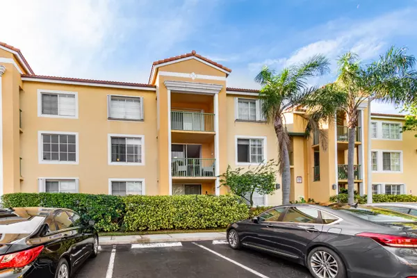 Hypoluxo, FL 33462,160 Yacht Club WAY 207