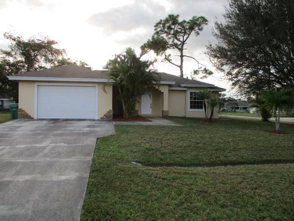 2602 SW Cameo BLVD, Port Saint Lucie, FL 34953