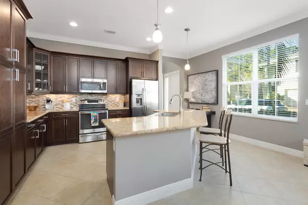 Palm Beach Gardens, FL 33418,2144 Wells PL