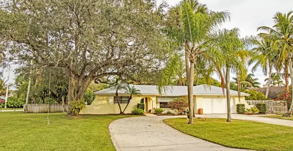 9207 SE Gettysburg CT, Hobe Sound, FL 33455