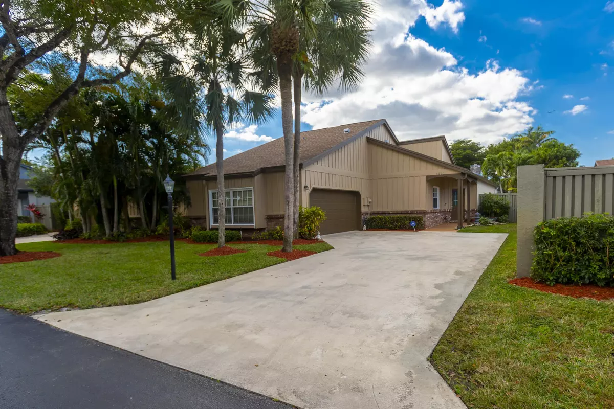 Parkland, FL 33067,6560 Sutton CT