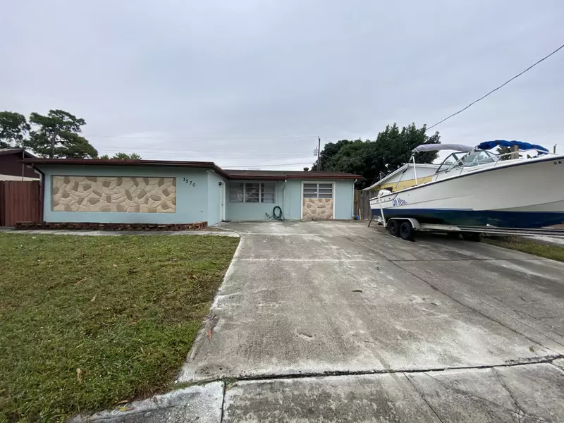 3570 S 57th AVE, Greenacres, FL 33463