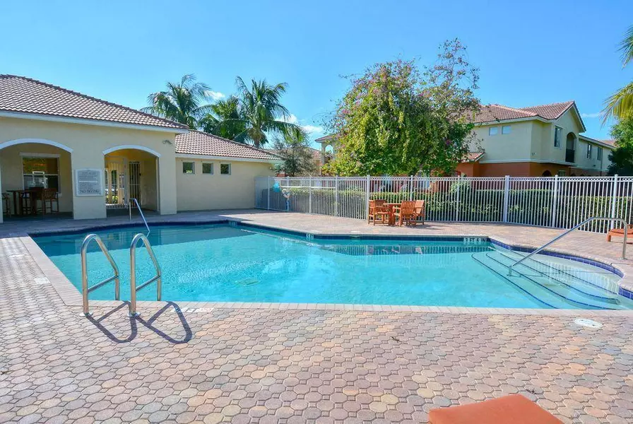 47 SE Sedona CIR 105, Stuart, FL 34994