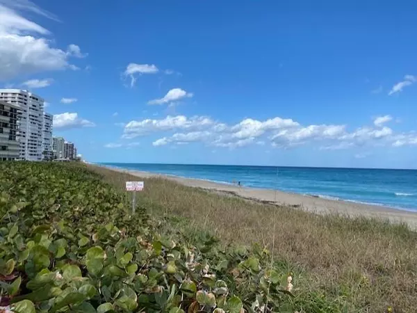 Jensen Beach, FL 34957,10044 S Ocean DR 305