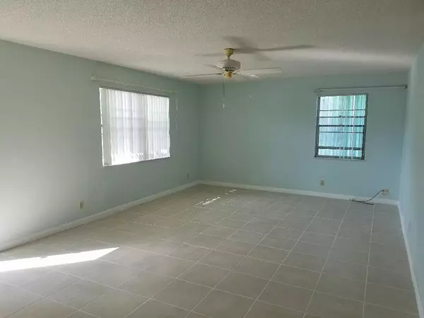 Lake Worth Beach, FL 33460,531 N J ST 2