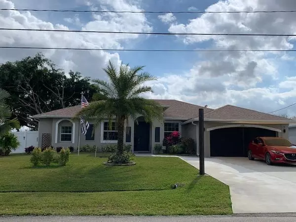 Port Saint Lucie, FL 34953,626 SW Jeanne AVE