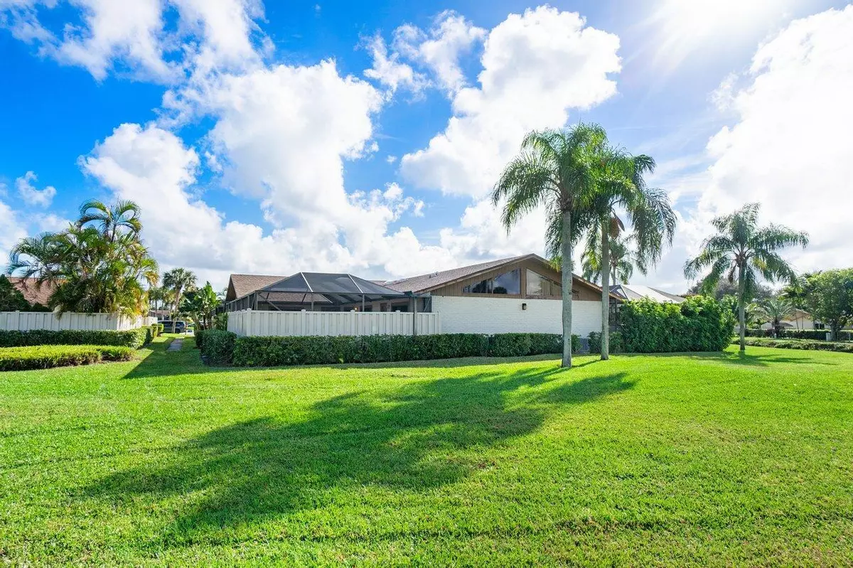 Boca Raton, FL 33496,9986 Boca Gardens TRL A