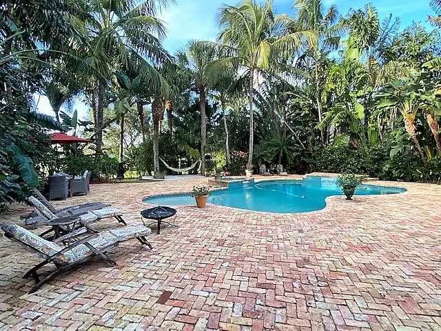 Jupiter, FL 33458,565 Rookery PL