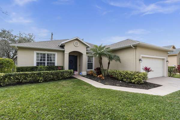 5830 NW Windy Pines LN, Port Saint Lucie, FL 34986