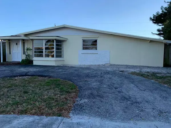 5720 SW 37 ST,  Davie,  FL 33314