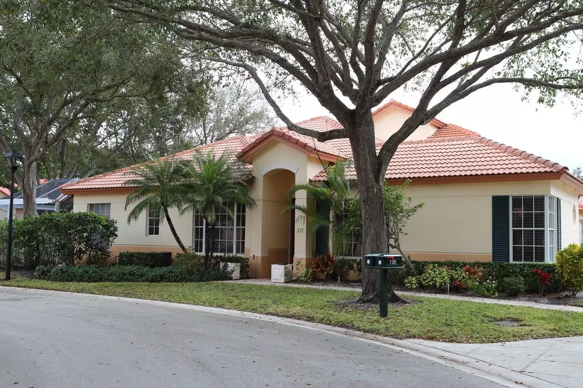 Palm Beach Gardens, FL 33418,137 N Monterey Pointe DR