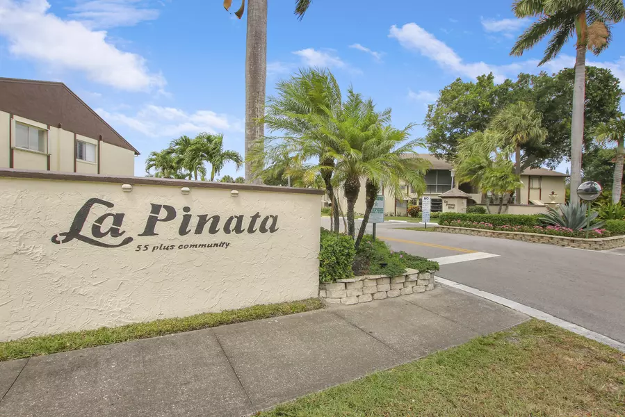 5773 La Pinata BLVD B-2, Greenacres, FL 33463