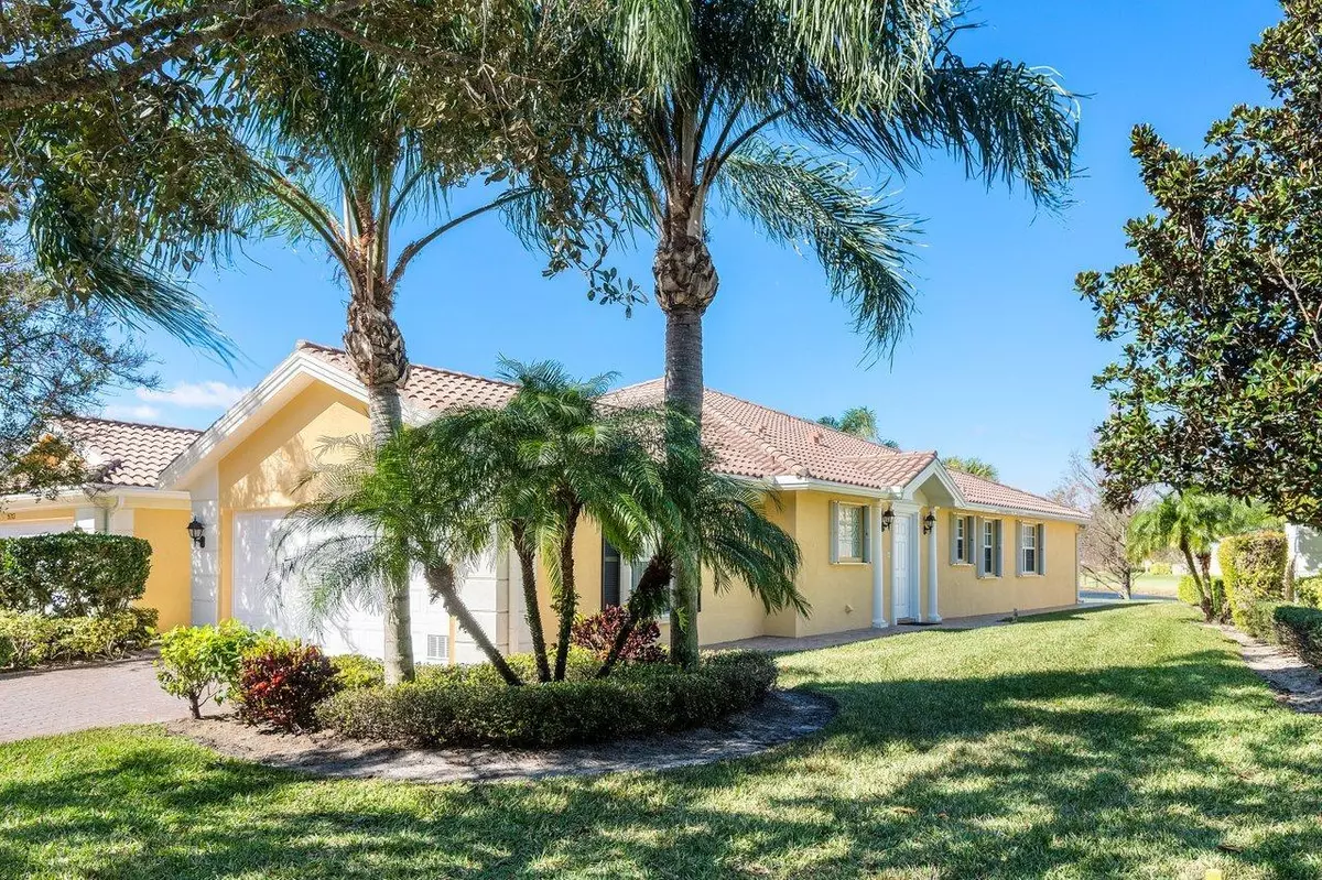 Palm Beach Gardens, FL 33418,5015 Magnolia Bay CIR