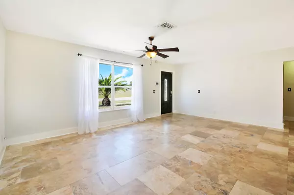 Royal Palm Beach, FL 33411,194 Cordoba CIR