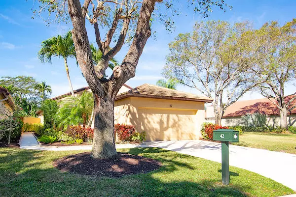 42 N Ironwood WAY, Palm Beach Gardens, FL 33418