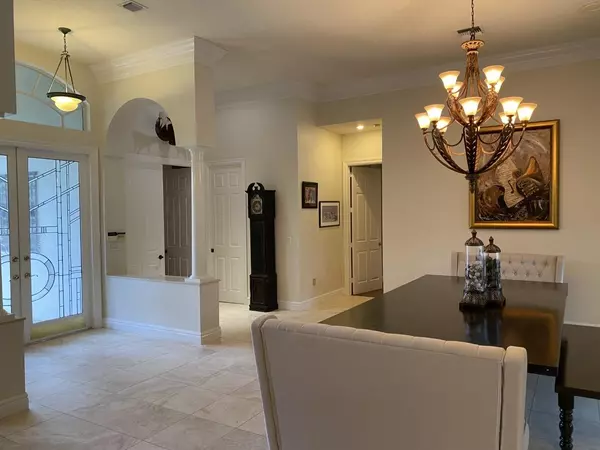 Jupiter, FL 33458,5900 Our Robbies RD