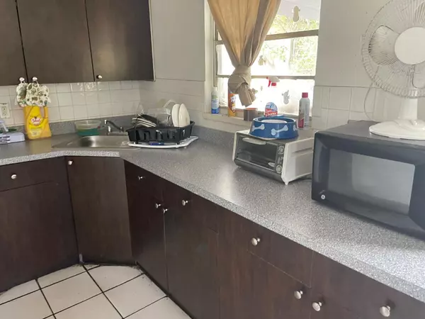 Lake Worth, FL 33460,714 S H ST 1 & 2