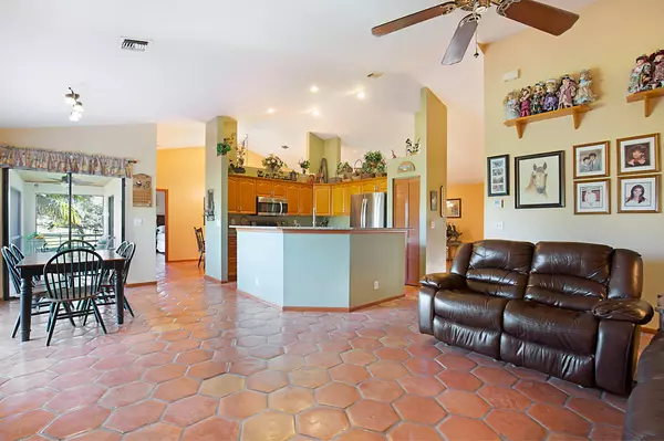 Loxahatchee Groves, FL 33470,4451 N 148th TER