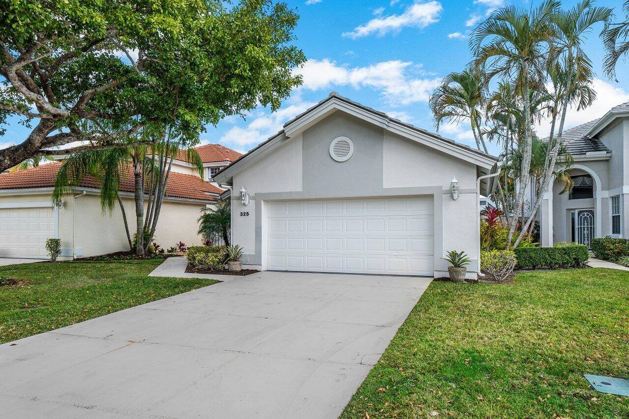 325 Eagleton Golf DR, Palm Beach Gardens, FL 33418