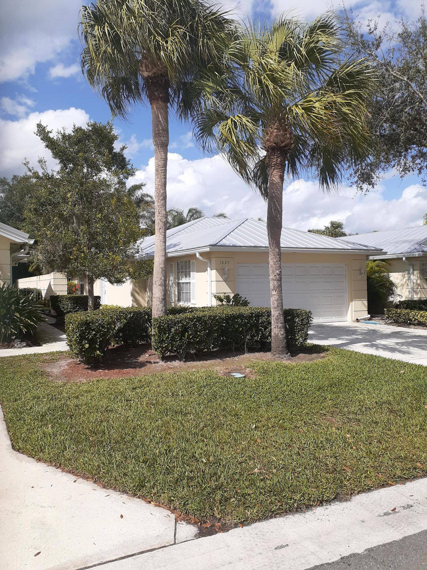 1625 SW Waterfall BLVD, Palm City, FL 34990