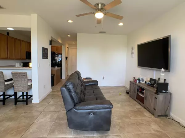 West Palm Beach, FL 33401,880 Millbrae CT 3