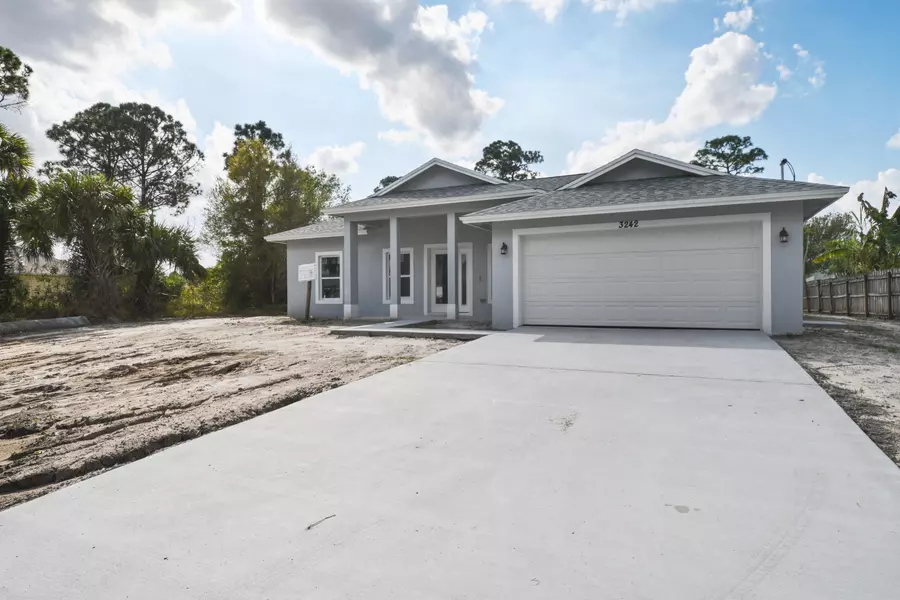 3242 SW Escarole ST, Port Saint Lucie, FL 34953