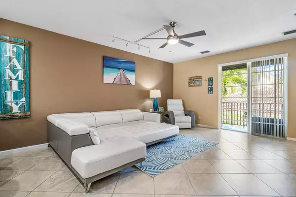 Jupiter, FL 33458,159 Greenwich CIR