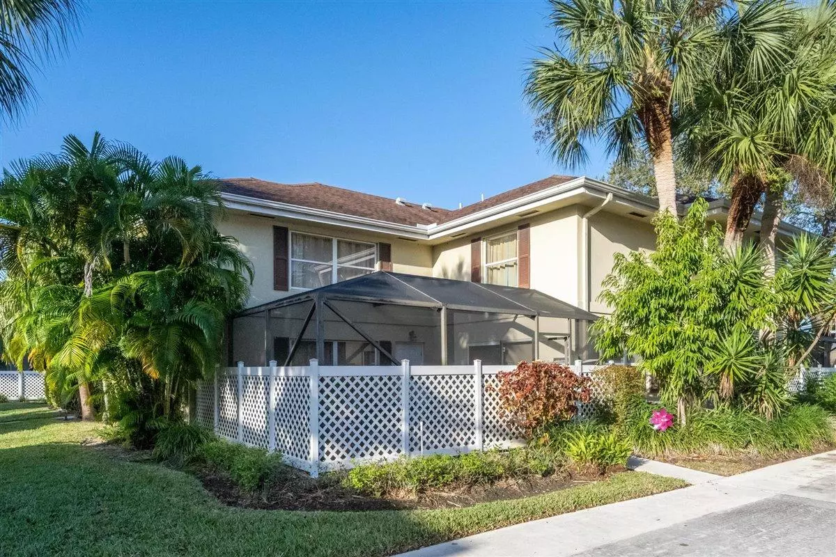 Royal Palm Beach, FL 33411,26 Clinton CT B