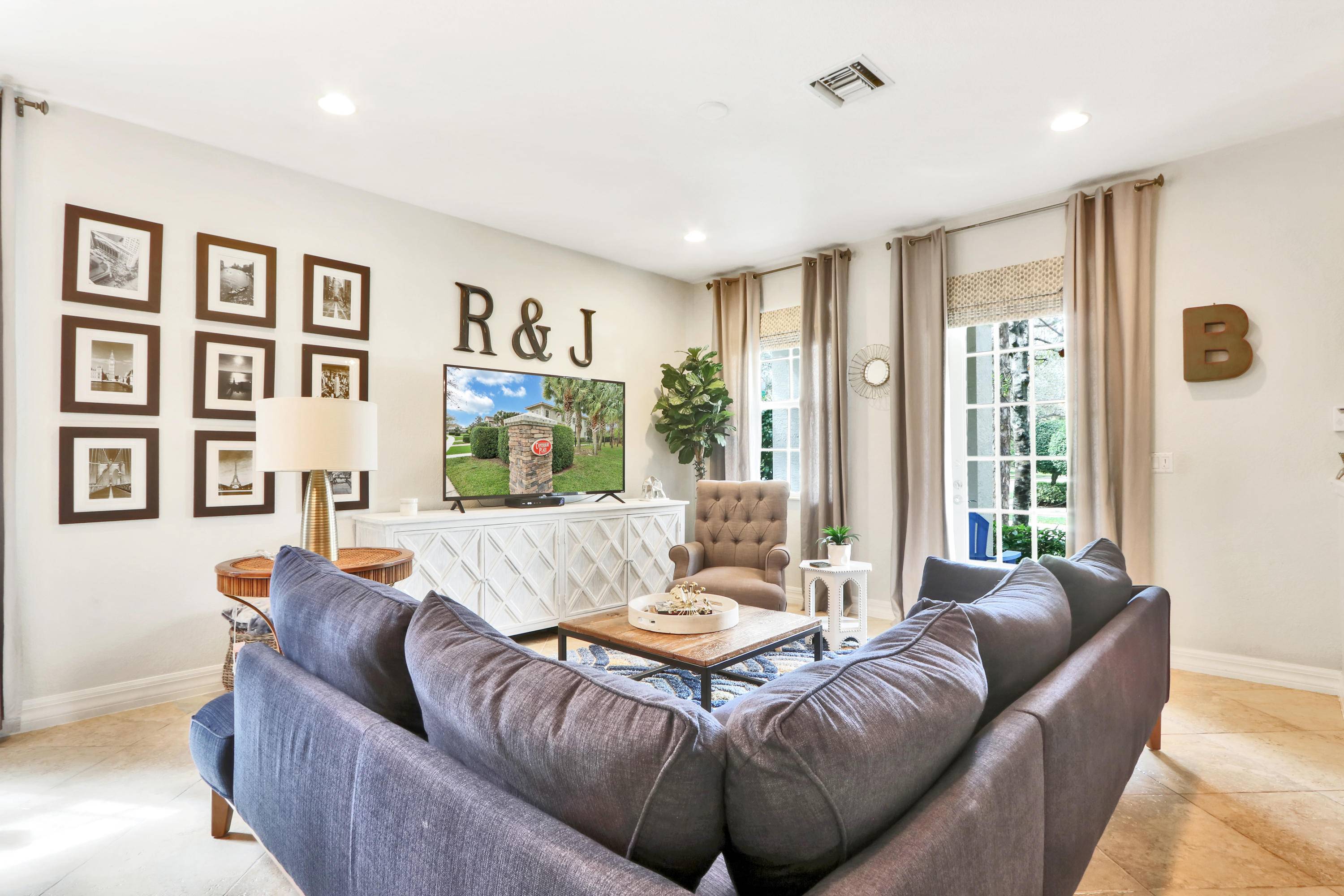 Jupiter, FL 33458,102 Lismore LN