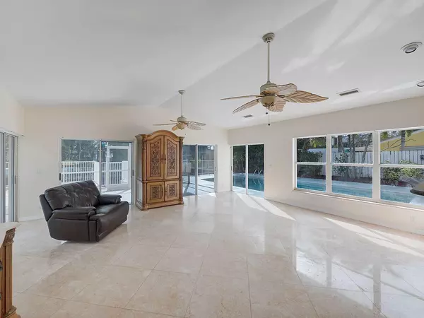 Palm Beach Gardens, FL 33410,14050 Leeward WAY