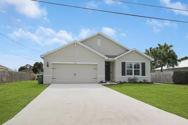 116 SW Wakefield CIR, Port Saint Lucie, FL 34953