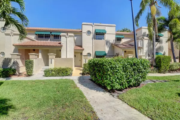 6577 Via Regina, Boca Raton, FL 33433