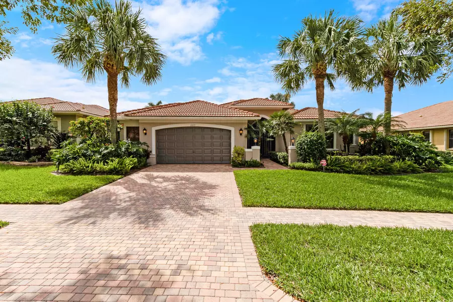 6879 Caviro Lane LN, Boynton Beach, FL 33437