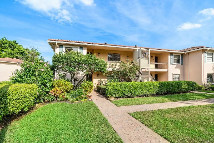 36 Southport LN B, Boynton Beach, FL 33436