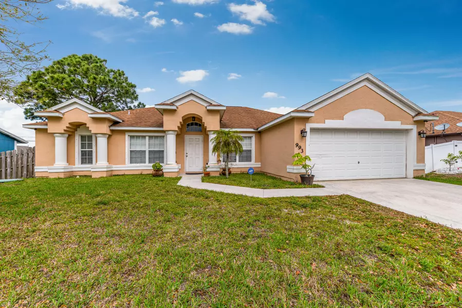 993 SW Whittier TER, Port Saint Lucie, FL 34953