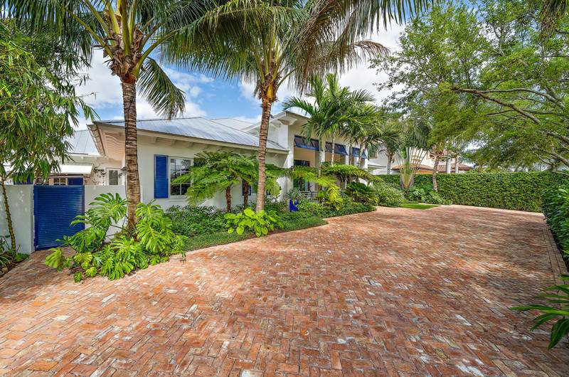 Palm Beach Gardens, FL 33410,2443 Bay CIR