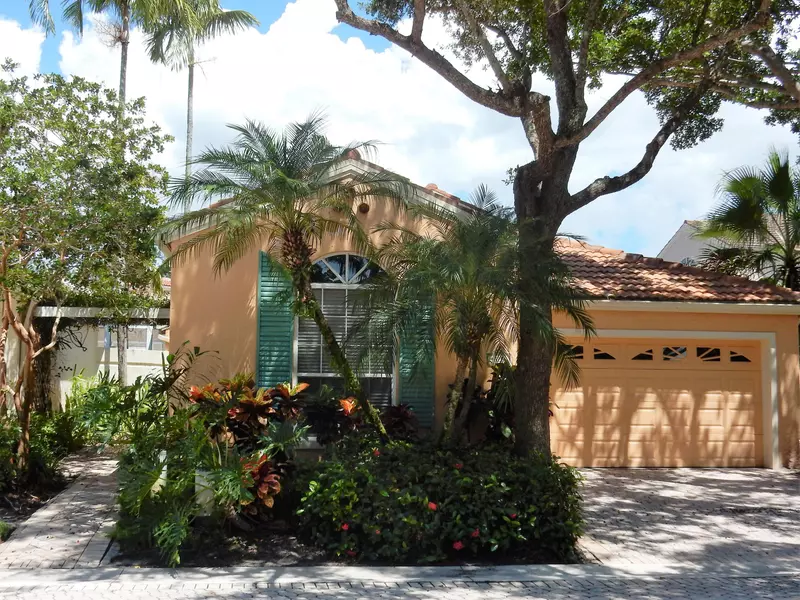 13 Via Del Corso, Palm Beach Gardens, FL 33418